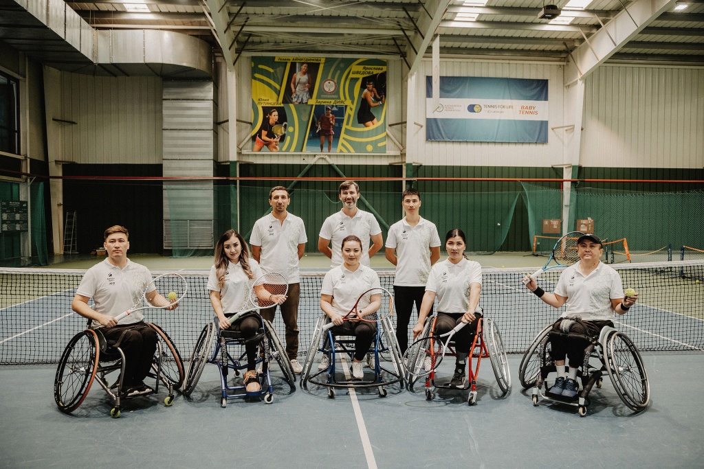 tennisdinfour Команда