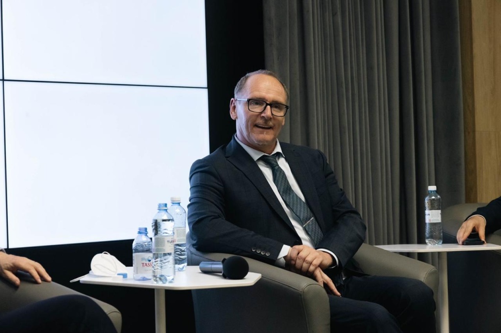 Xavier studying in france