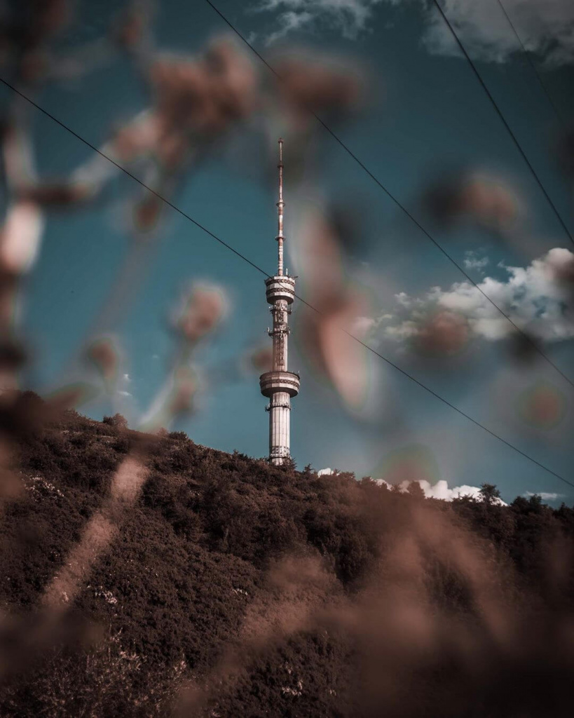 Kok Tobe TV Tower (1).jpg Kok Tobe TV Tower (1).jpg