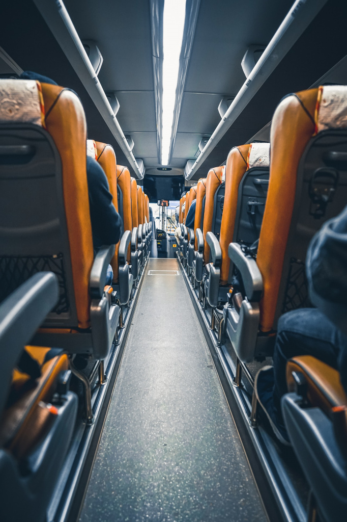 bus-5589826_1920.jpg bus-5589826_1920.jpg