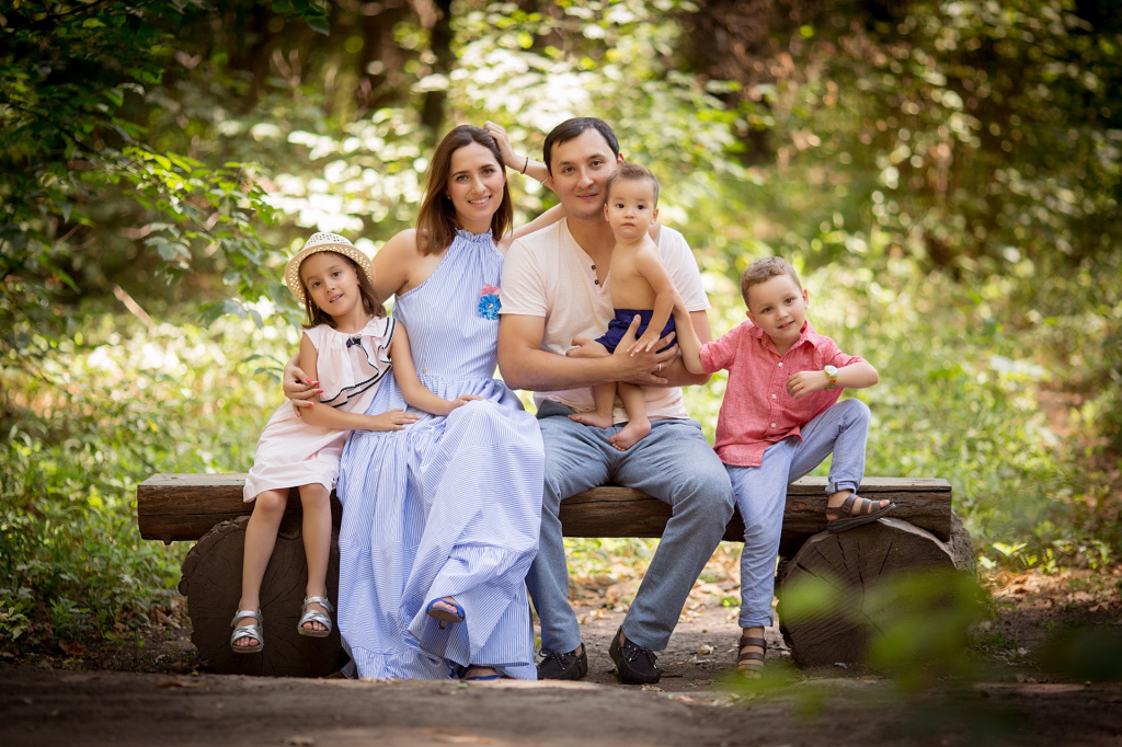 family(3).jpeg family(3).jpeg