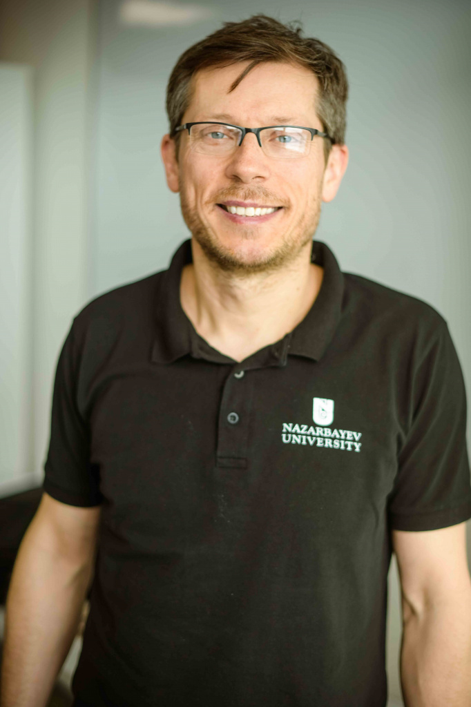 marek(1).jpg marek(1).jpg