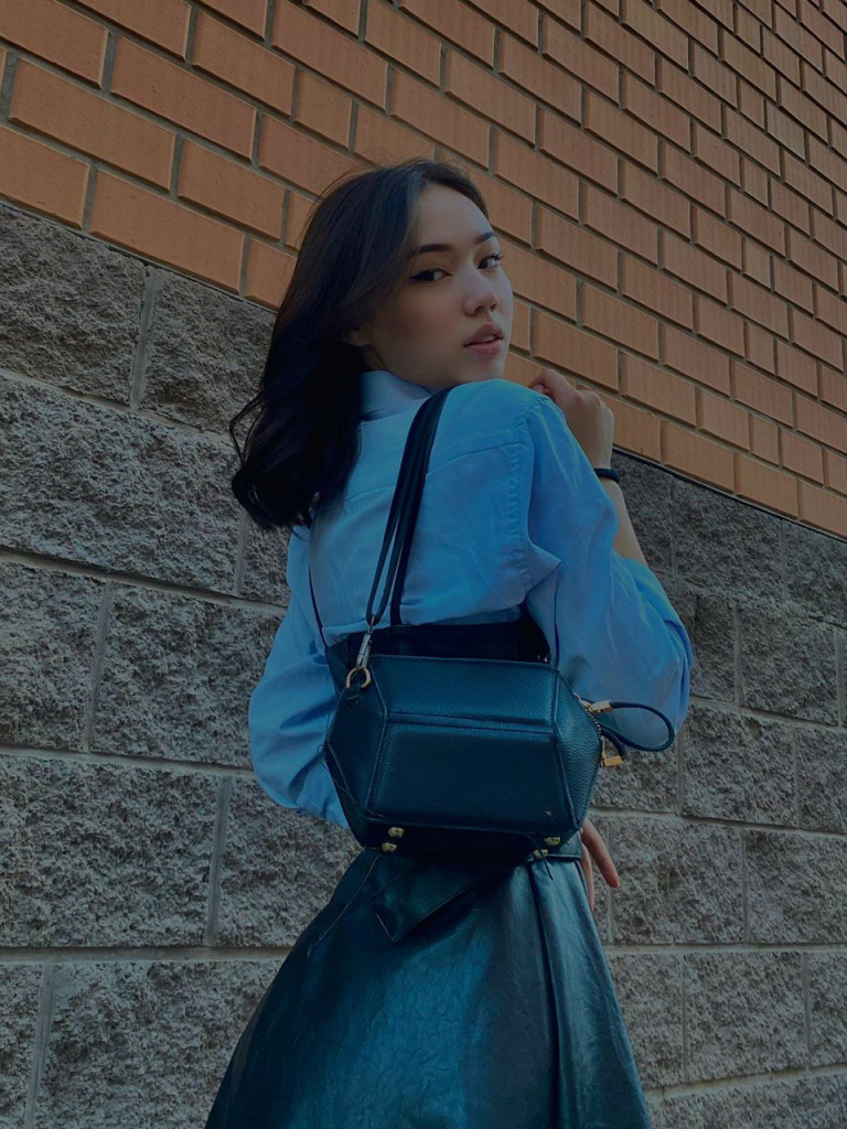 Дорамы, аниме и казахский контент: подростки о том, какие сериалы выбирают и что они им дают