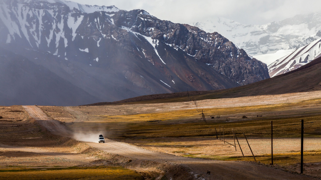 Pamir Highway.jpg Pamir Highway.jpg