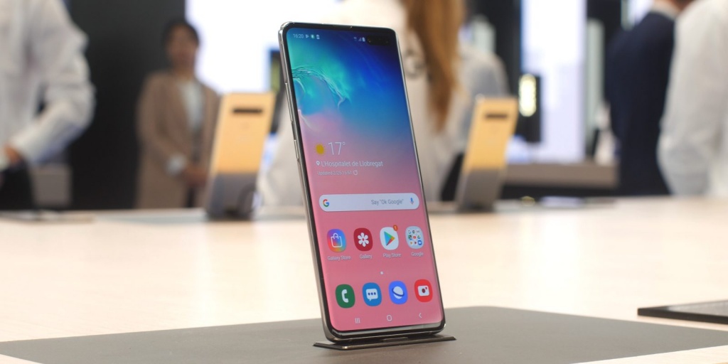 Samsung-Galaxy-S10-5G-hands-on.jpg Samsung-Galaxy-S10-5G-hands-on.jpg