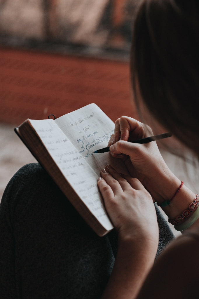 Free courses marcos-paulo-prado-tcyW6Im5Uug-unsplash.jpg