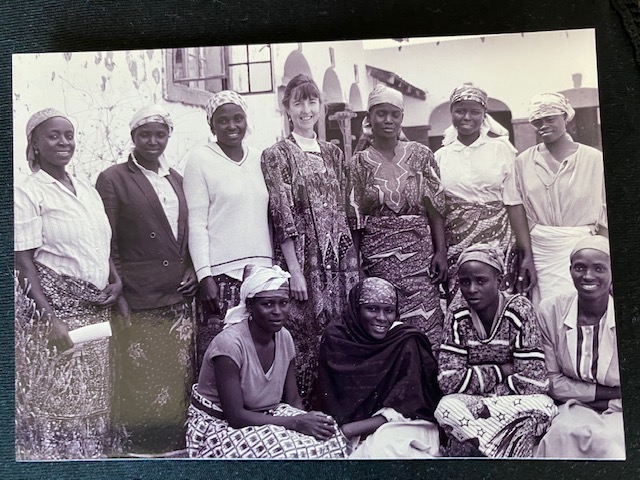 Lori with college students in Gindiri, 1997.jpg Lori with college students in Gindiri, 1997.jpg