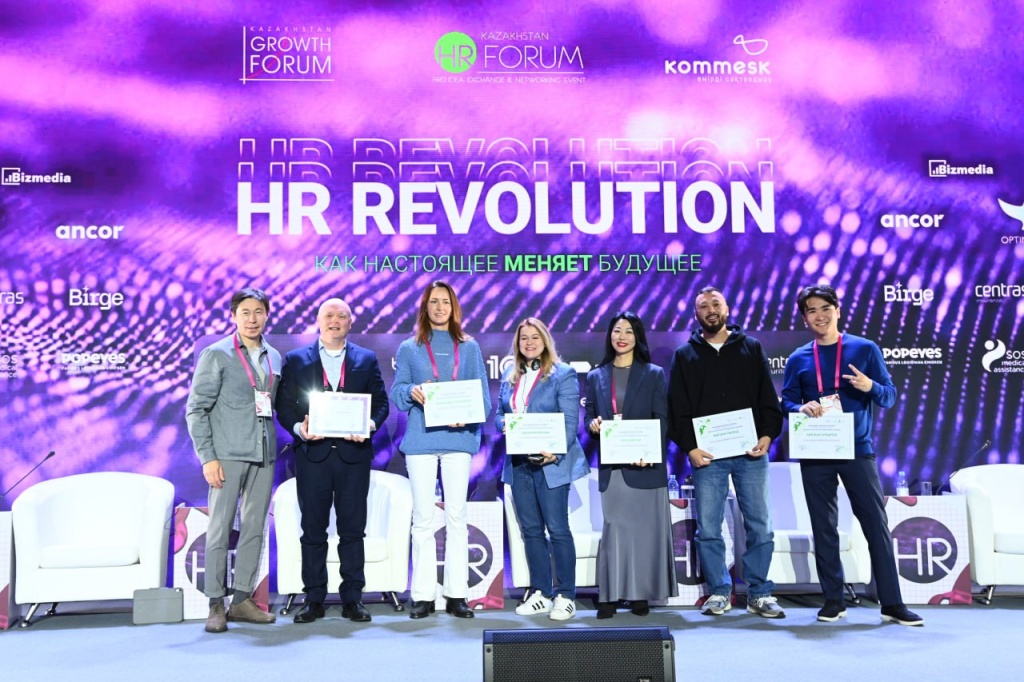 hr.jpg hr.jpg