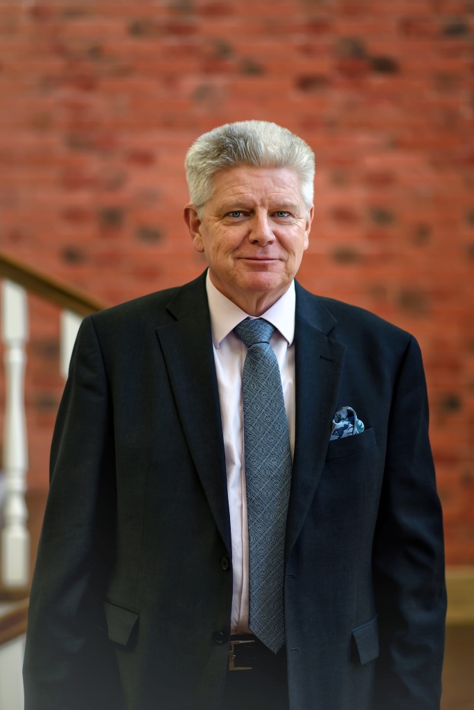 Darren школа Ardingly College Astana