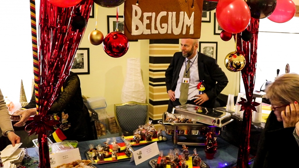 vlcsnap-2017-12-04-11h20m18s142.jpg vlcsnap-2017-12-04-11h20m18s142.jpg