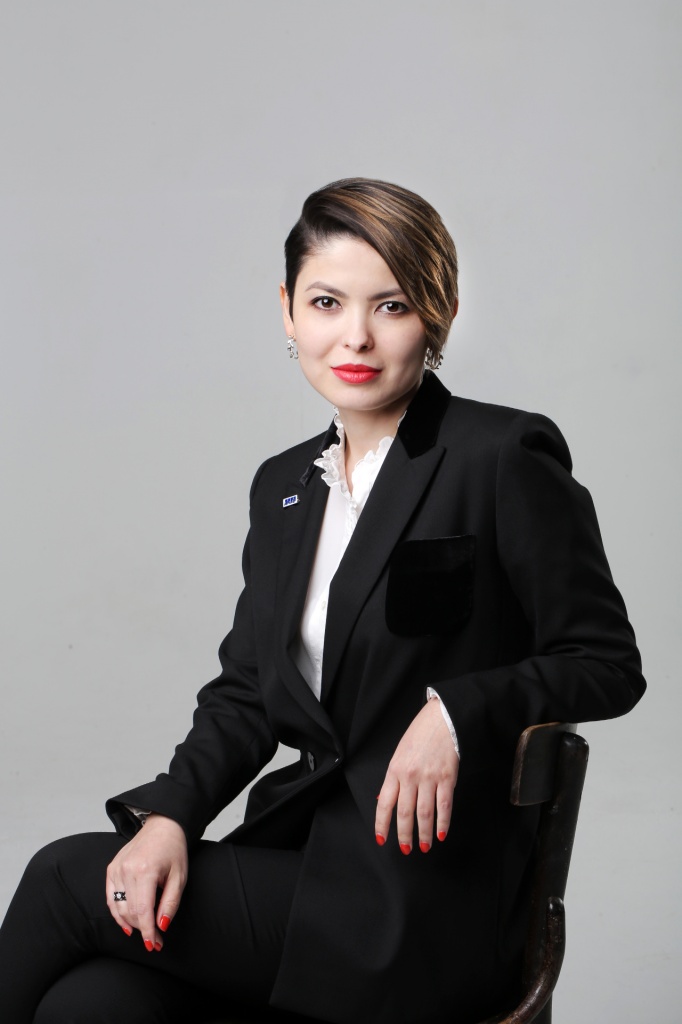 Альмира KPMG2.jpg Альмира KPMG2.jpg