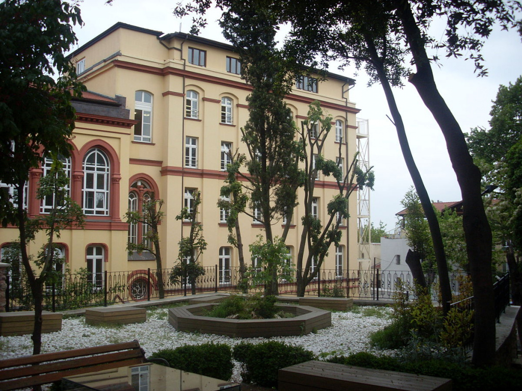 Deutsche Schule Istanbul.jpg Deutsche Schule Istanbul.jpg