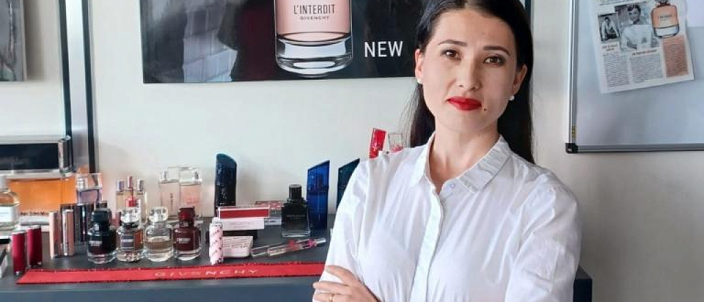 emily-in-paris-from-kyrgyzstan-the-story-of-a-young-woman-who-moved-to-france-and-got-a-job-at-lvmh