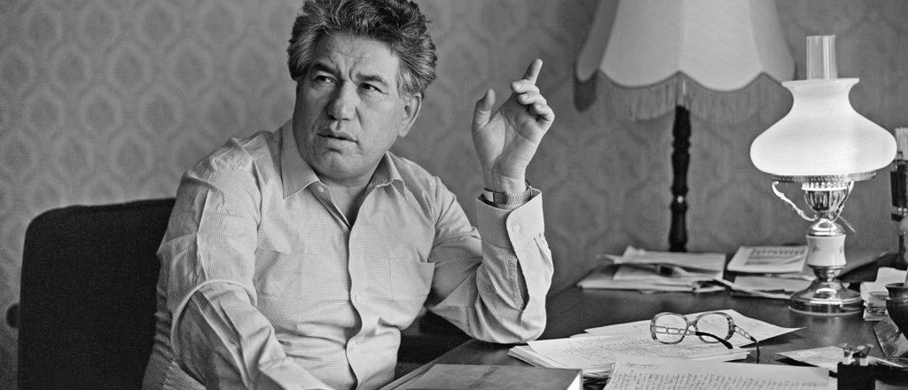 chingiz-aitmatov-9-facts-about-the-most-famous-writer-from-kyrgyzstan