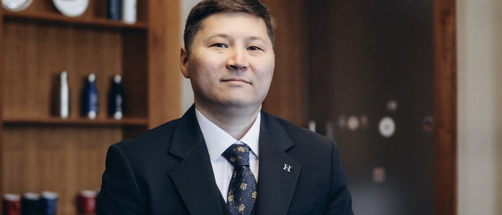 direktor-harmony-global-school-dostan-segizbaev-o-tom-kakim-dolzhno-byt-effektivnoe-obuchenie