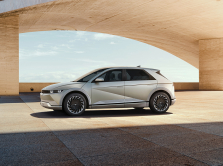 hyundai-zapustit-servis-bespilotnogo-taksi-v-2022-godu