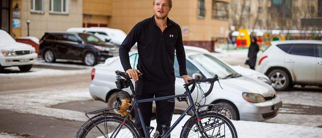 how-traveller-from-england-travelled-on-the-bicycle-through-kazakhstan-in-winter