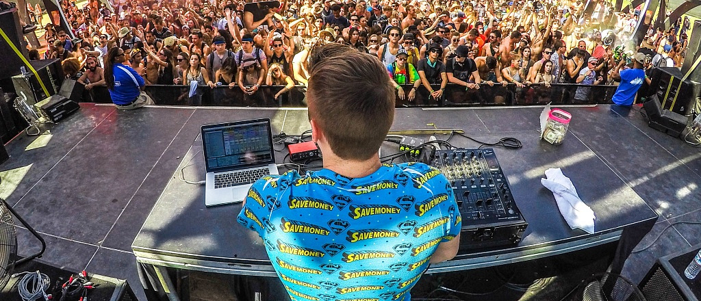 novosti-na-6-oktyabrya-festival-elektronnoy-muzyki-i-vizitki-v-instagram