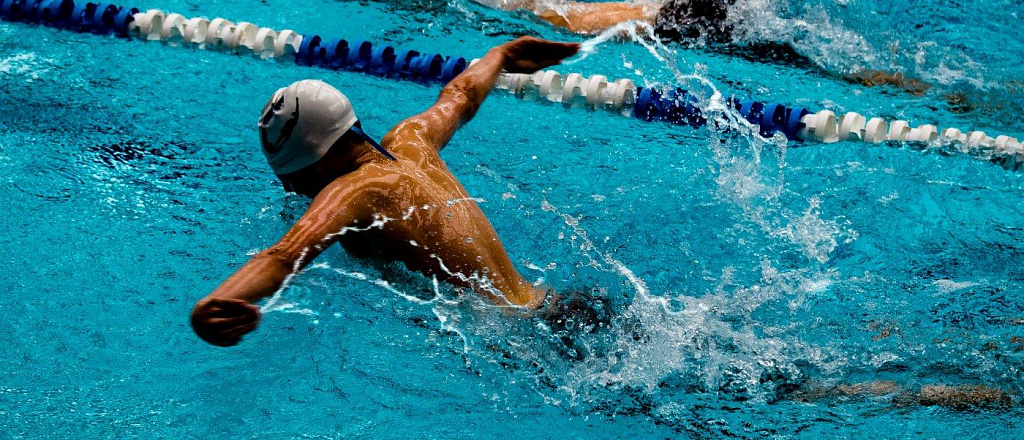 kazahstanec-ustanovil-rekord-i-vyshel-v-polufinal-chempionata-mira-po-plavaniyu