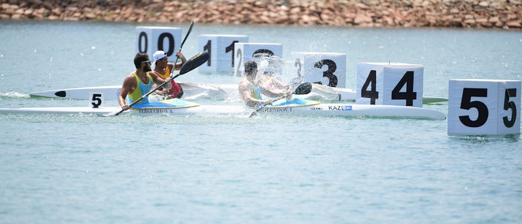 kazahstancy-zavoevali-10-medaley-chempionata-azii-po-greble-na-baydarkah-i-kanoe