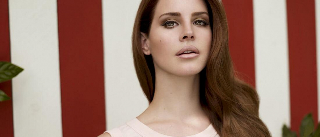 lana-del-rey-vypustit-v-iyule-audioversiyu-svoego-novogo-sbornika-stihotvoreniy
