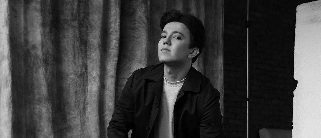 dimash-kudaybergenov-stanet-chlenom-zhyuri-na-konkurse-v-rossii
