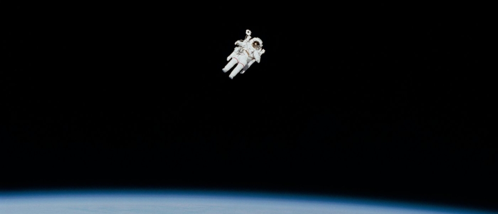 kompaniya-virgin-galactic-vpervye-otpravila-v-suborbital-nyy-polet-kosmicheskih-turistov