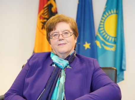 posol-germanii-o-diplomaticheskoy-kar-ere-i-stipendiyah-dlya-zhiteley-central-noy-azii