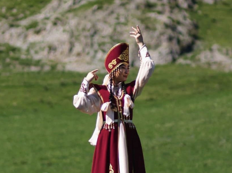 kakie-tradicii-altaycy-sohranili-do-sih-por-belkenchek-kyyra-buular-i-kay-kozhon