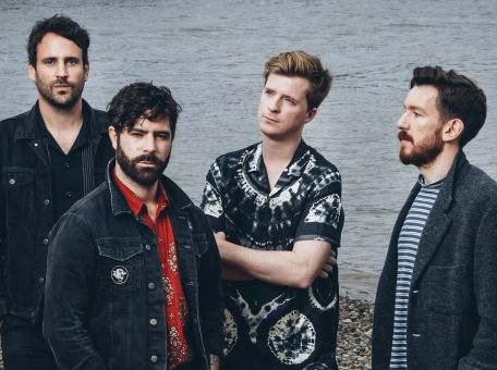 foals-opublikovali-novyy-singl-2am