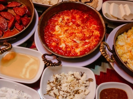 baku-breakfast-local-traditions-and-the-best-places-to-try-it