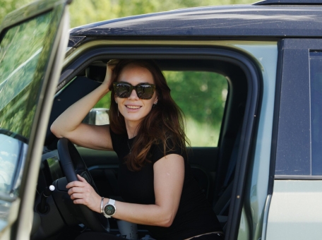 zhenschiny-lidery-kak-oksana-scherbakova-sozdaet-marketing-avtobrendov-urovnya-jaguar-i-range-rover