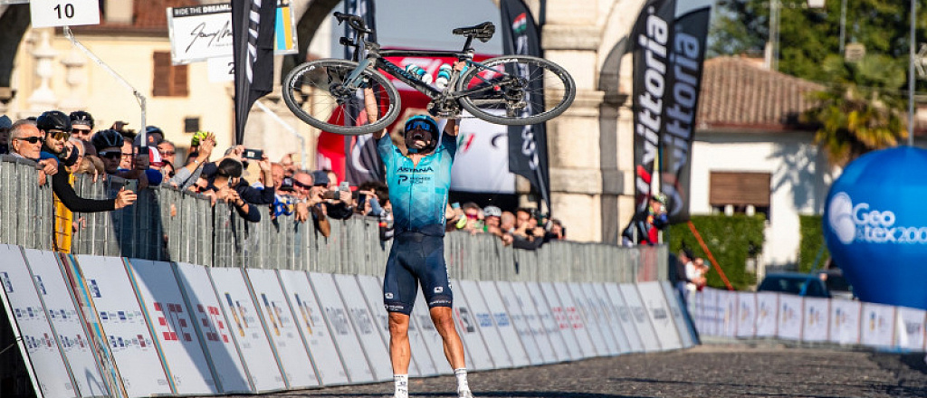 velogonschik-astany-aleksey-lucenko-vyigral-vtoruyu-gonku-v-italii