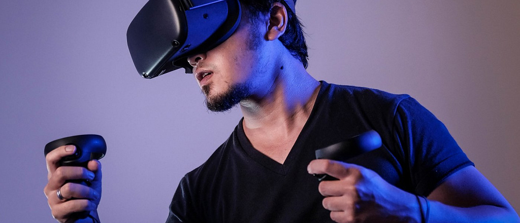 shlem-playstation-vr2-poyavitsya-v-nachale-2023-goda