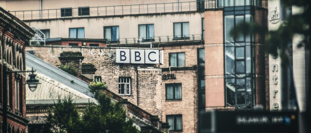 bbc-snimet-serial-po-motivam-povelitelya-muh