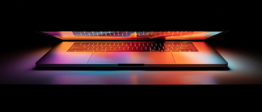 apple-uzhe-testiruet-obnovlennyy-mac-mini-s-chipom-m3