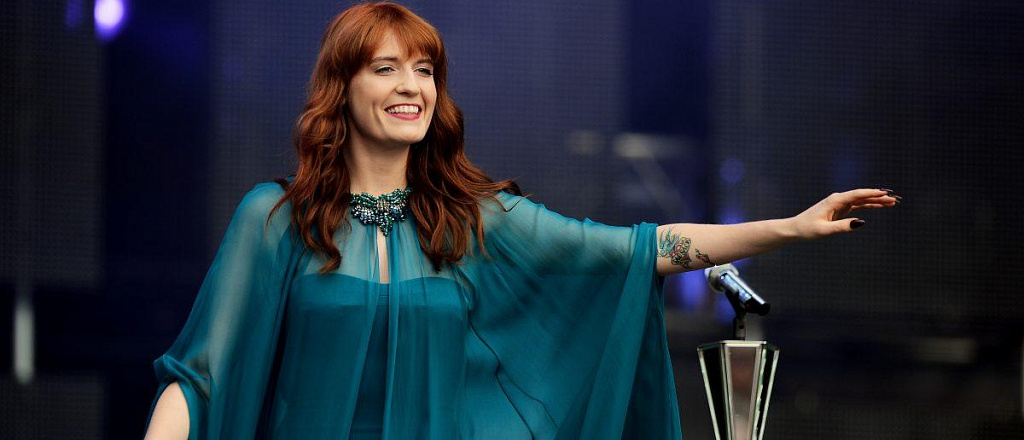 florence-and-the-machine-vernulis-s-novym-singlom-king-i-pokazali-video-na-nego