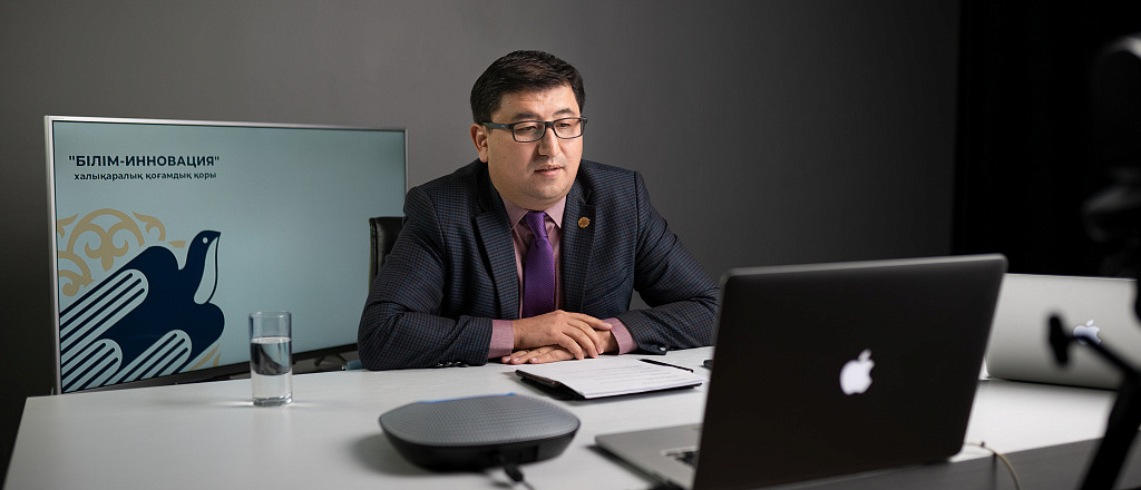 darhan-ote-o-tom-kak-v-25-let-stal-direktorom-shkoly-i-pochemu-vsegda-mechtal-byt-uchitelem