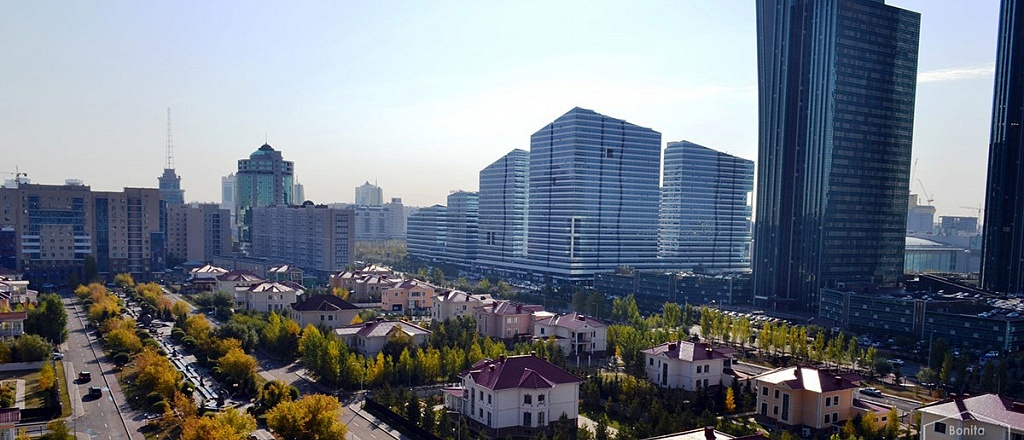 rabota-v-posol-stvah-v-astane-vakansii-i-stazhirovki