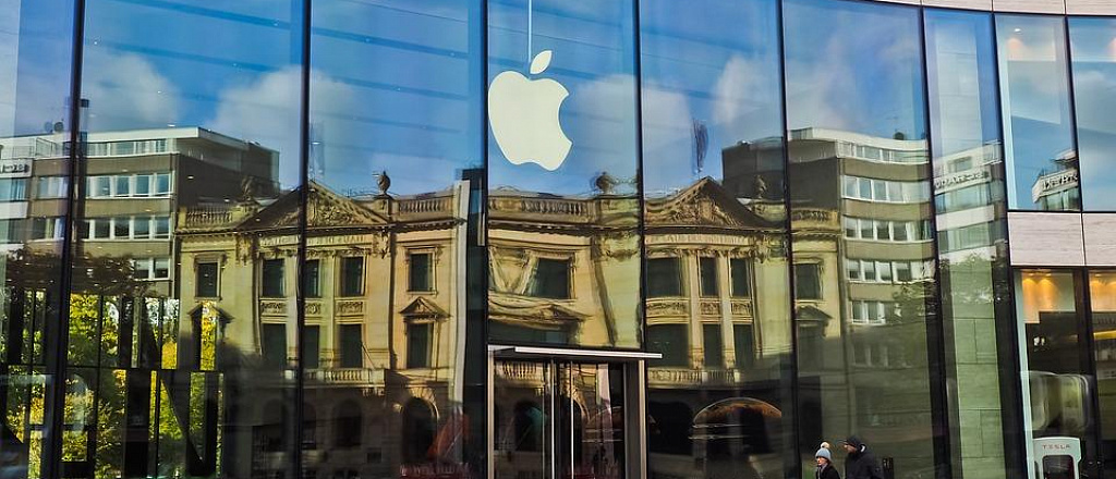 apple-ischet-chief-accountant-dlya-kievskogo-ofisa