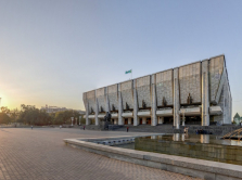 almatyda-nauryzda-baru-a-bolatyn-9-tanymal-teatr
