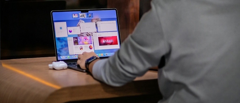 5-prichin-pereyti-na-macbook-v-2025-godu