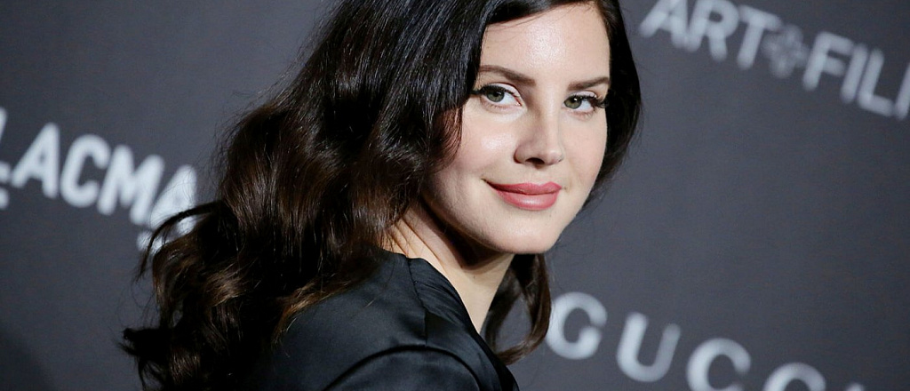 lana-del-rey-vypustila-audiostihotvorenie