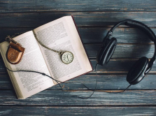 amazon-predostavila-shkol-nikam-besplatnyy-dostup-k-audioknigam