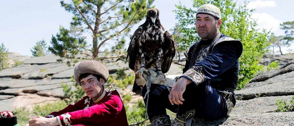 traditional-kazakh-professions-itbegis-atbegis-and-burkitshis-today