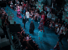 rezhisser-igry-v-kal-mara-postavit-pokaz-louis-vuitton-v-seule