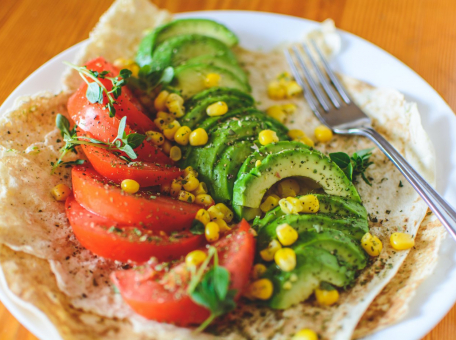 bez-myasa-5-zavedeniy-v-tashkente-s-vegetarianskimi-i-veganskimi-blyudami