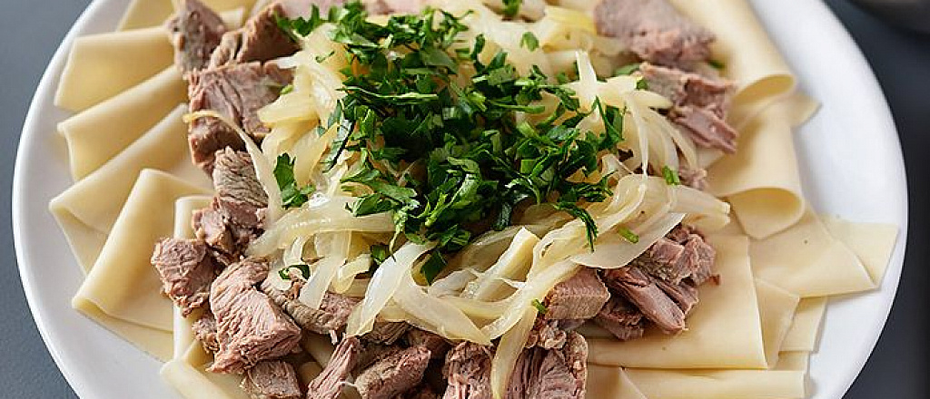 gde-zakazat-beshbarmak-manty-i-plov-dlya-prazdnichnogo-stola