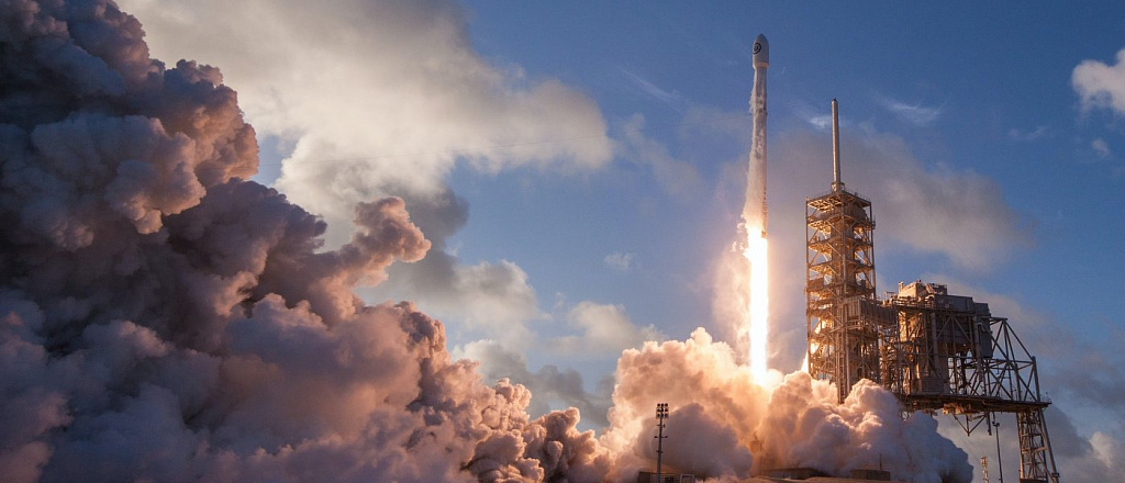 spacex-privlekla-337-millionov