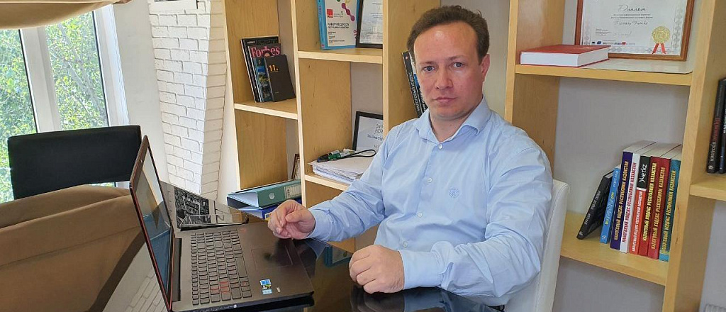 maksim-baryshev-o-tom-kak-sozdat-6-kompaniy-zanimat-sya-obschestvennoy-deyatel-nost-yu-i-byt-sem-yaninom